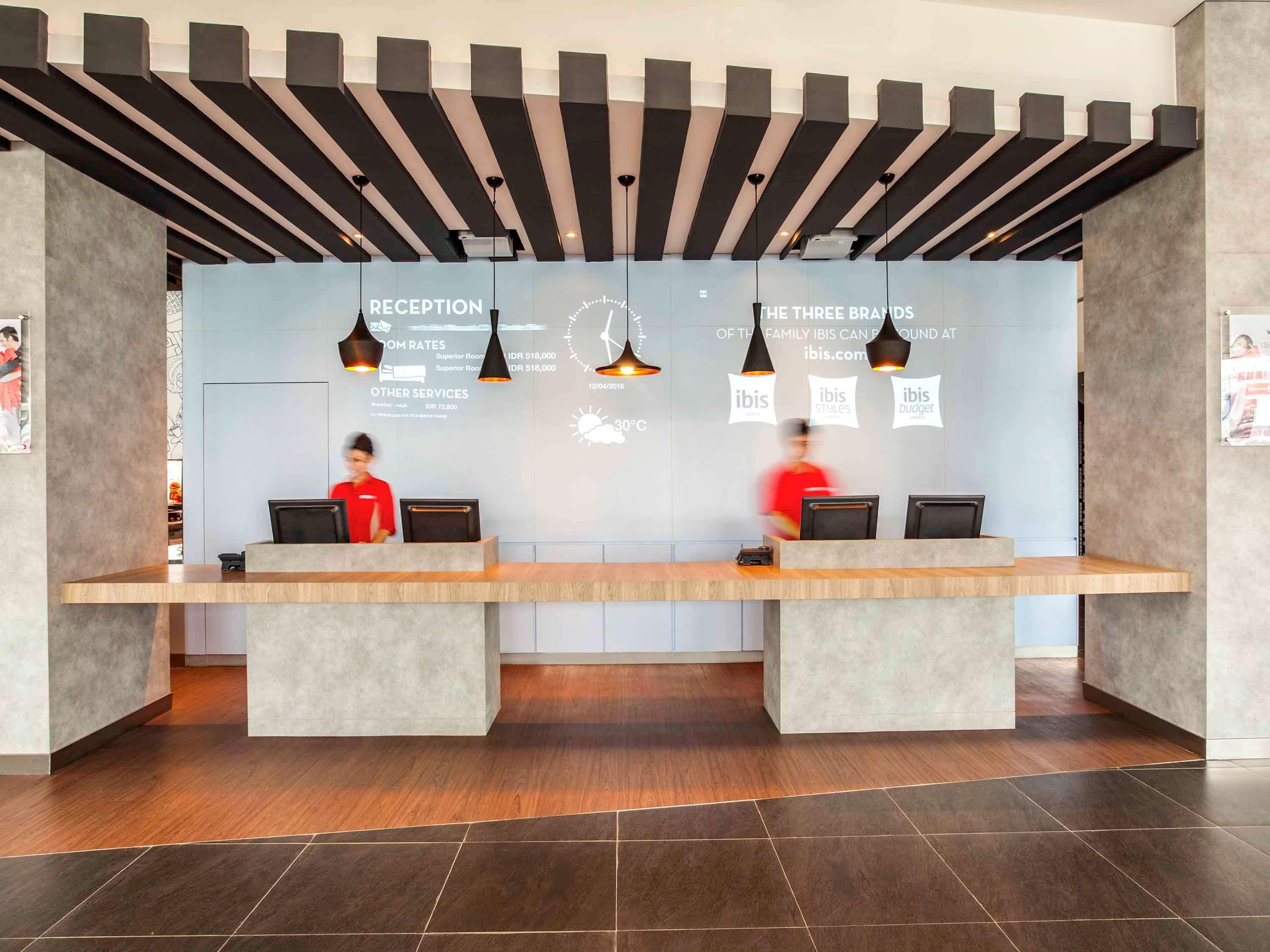 Ibis Manado City Center Boulevard Exterior foto